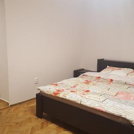 Studio Piata Sfatului - Braşov Extérieur photo