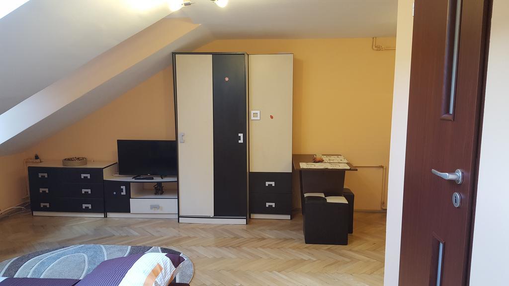 Studio Piata Sfatului - Braşov Extérieur photo