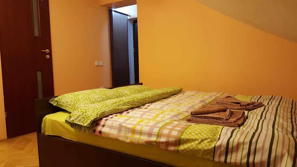 Studio Piata Sfatului - Braşov Extérieur photo