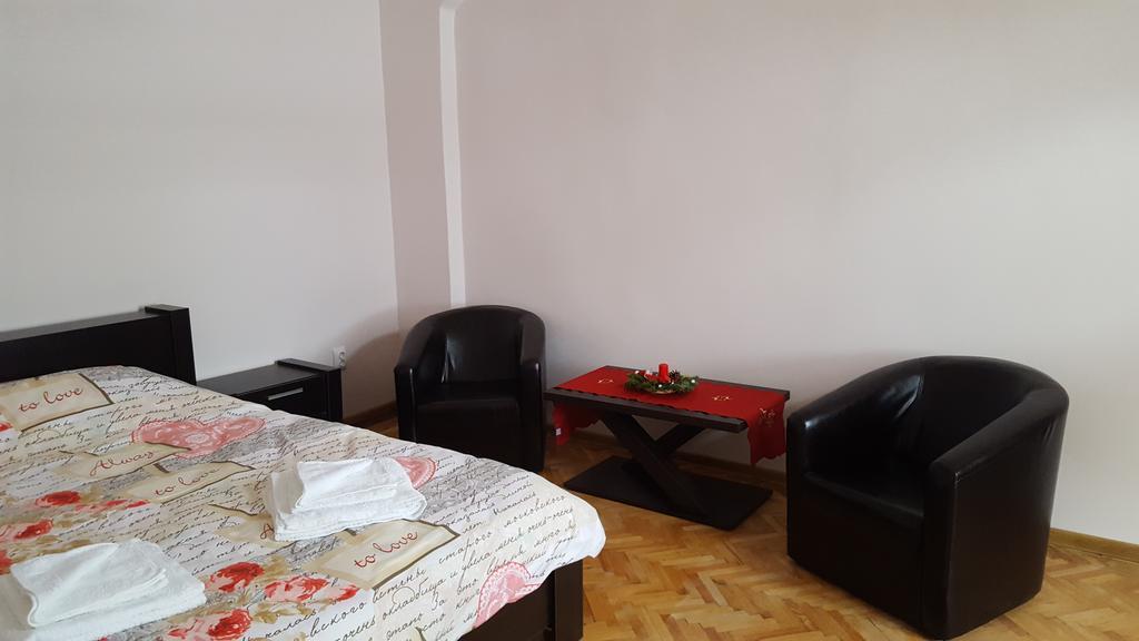 Studio Piata Sfatului - Braşov Extérieur photo